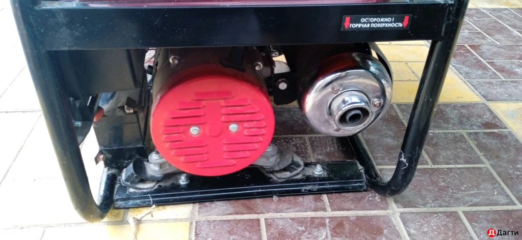 Бензиновый генератор