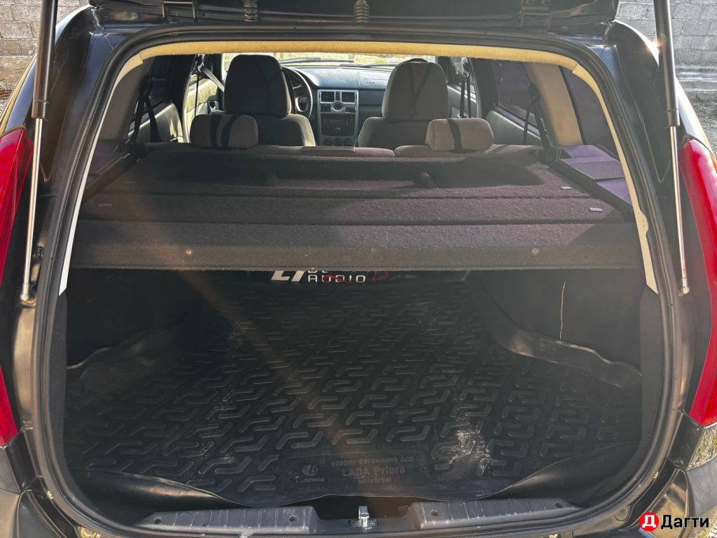 LADA (ВАЗ) Priora, 2011 года
