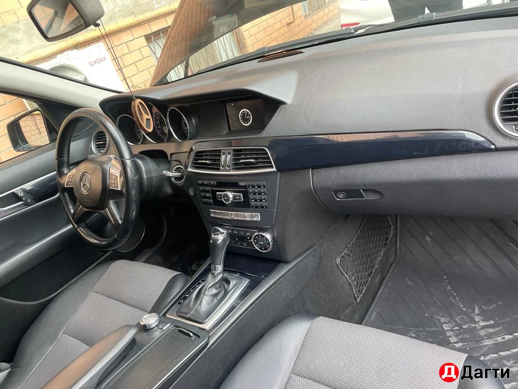 Mercedes-Benz C-Класс, 2011 года