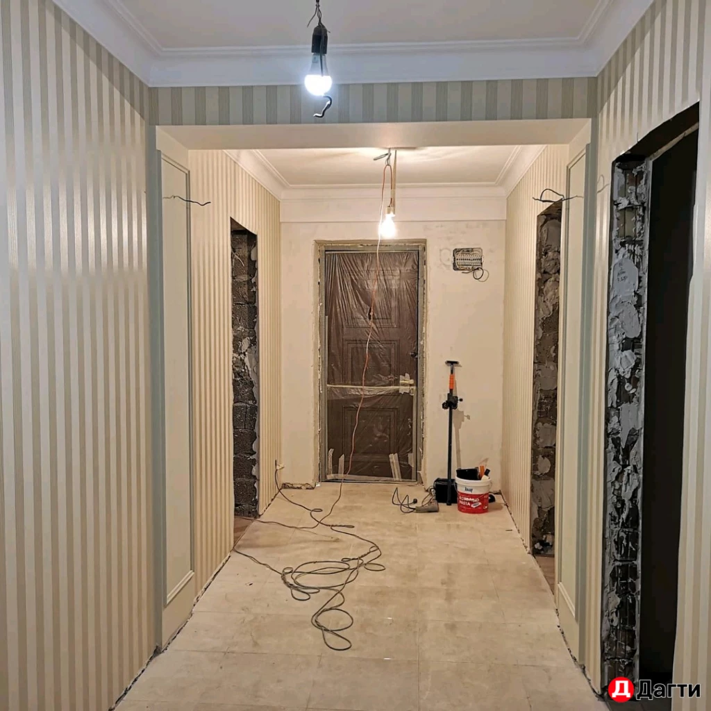 Поклейка обоев, ремонт