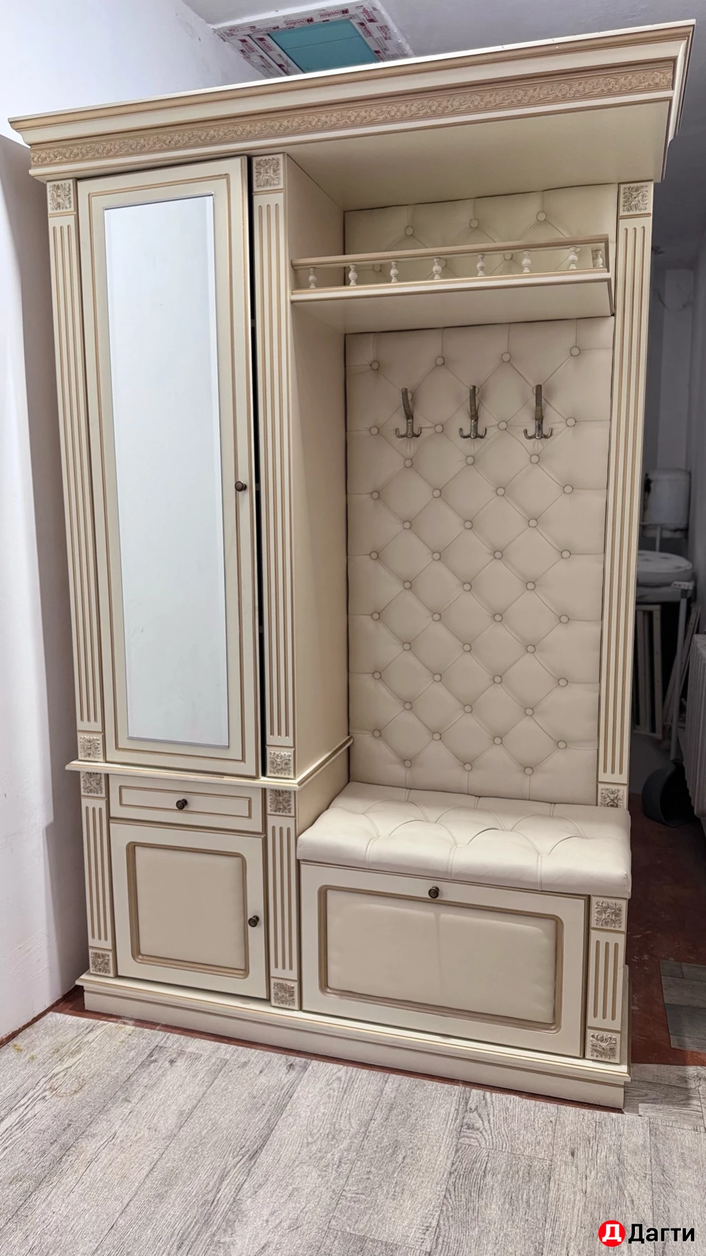 Шкаф для прихожей