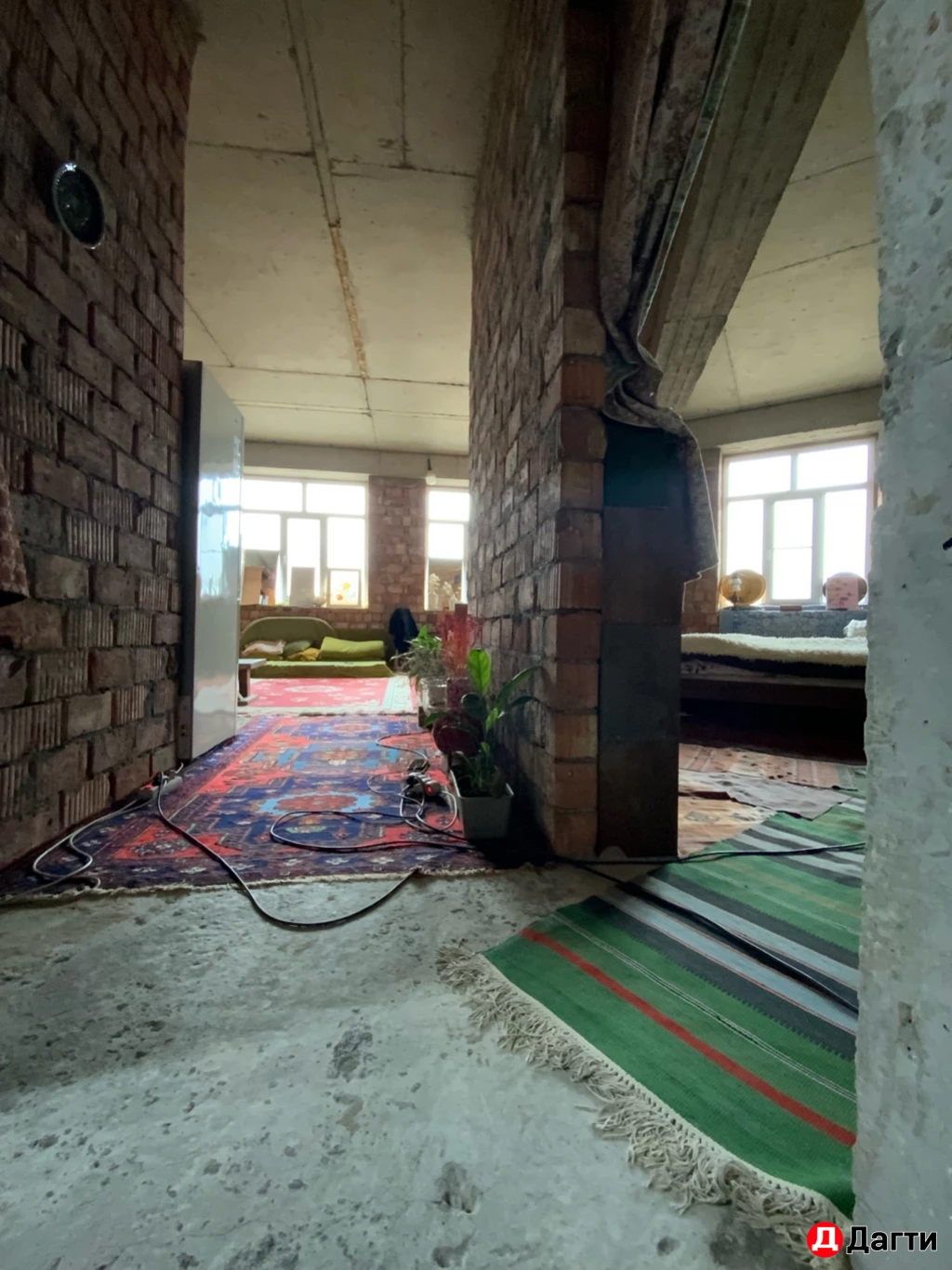 Квартира, Свободная планировка, 84 м², Собственник