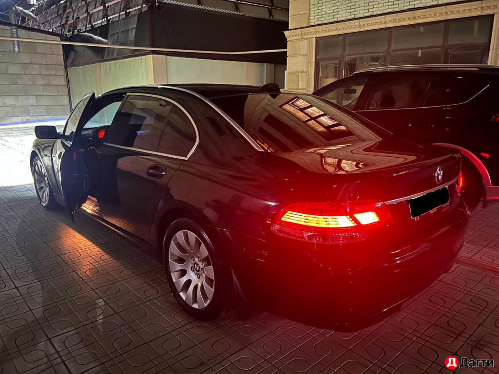 BMW 7 серии, 2008 года