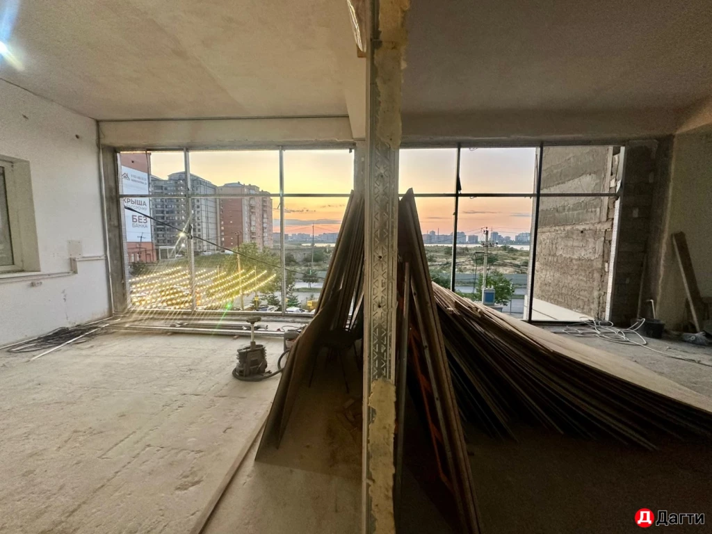 Помещение свободного назначения, 300 м², Собственник