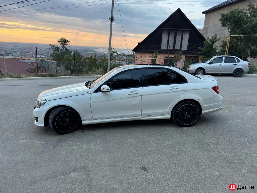 Mercedes-Benz C-Класс, 2012 года