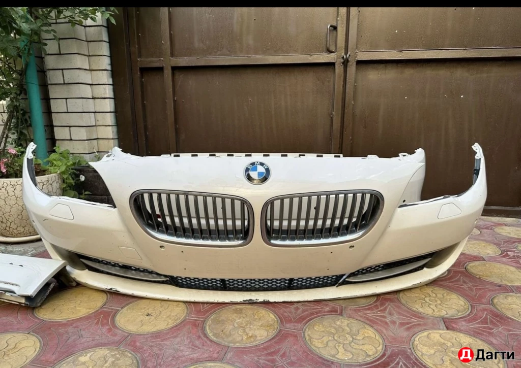 Бампер бмв ф10