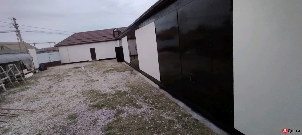 Покраска стен и потолков