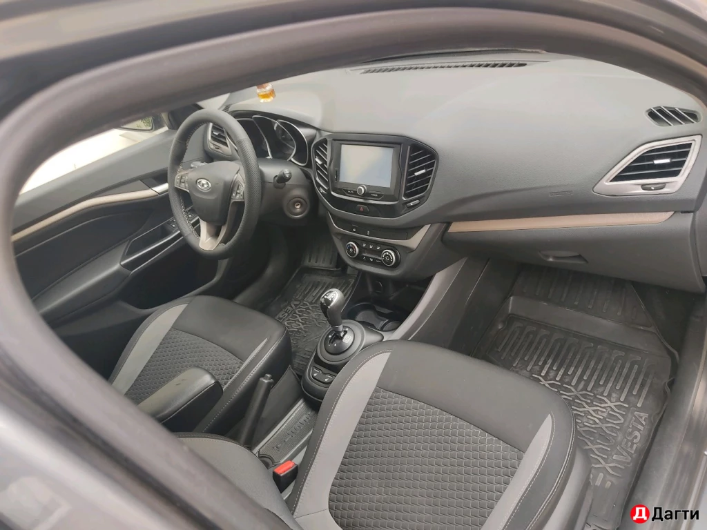 LADA (ВАЗ) Vesta, 2017 года