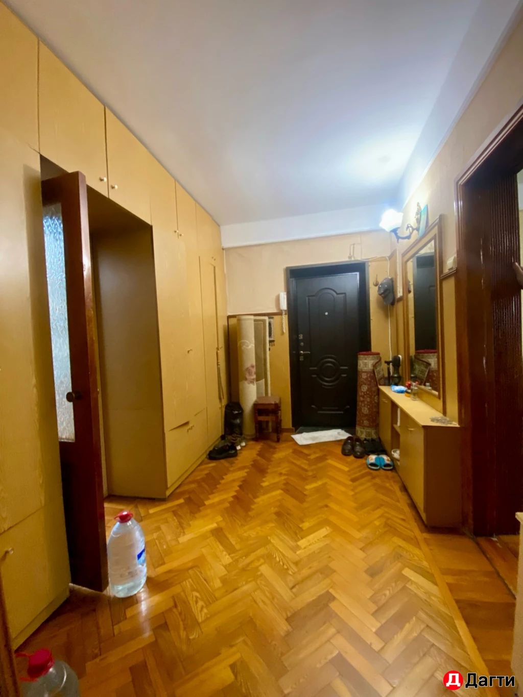 Квартира, 3 комнаты, 65 м², Агент