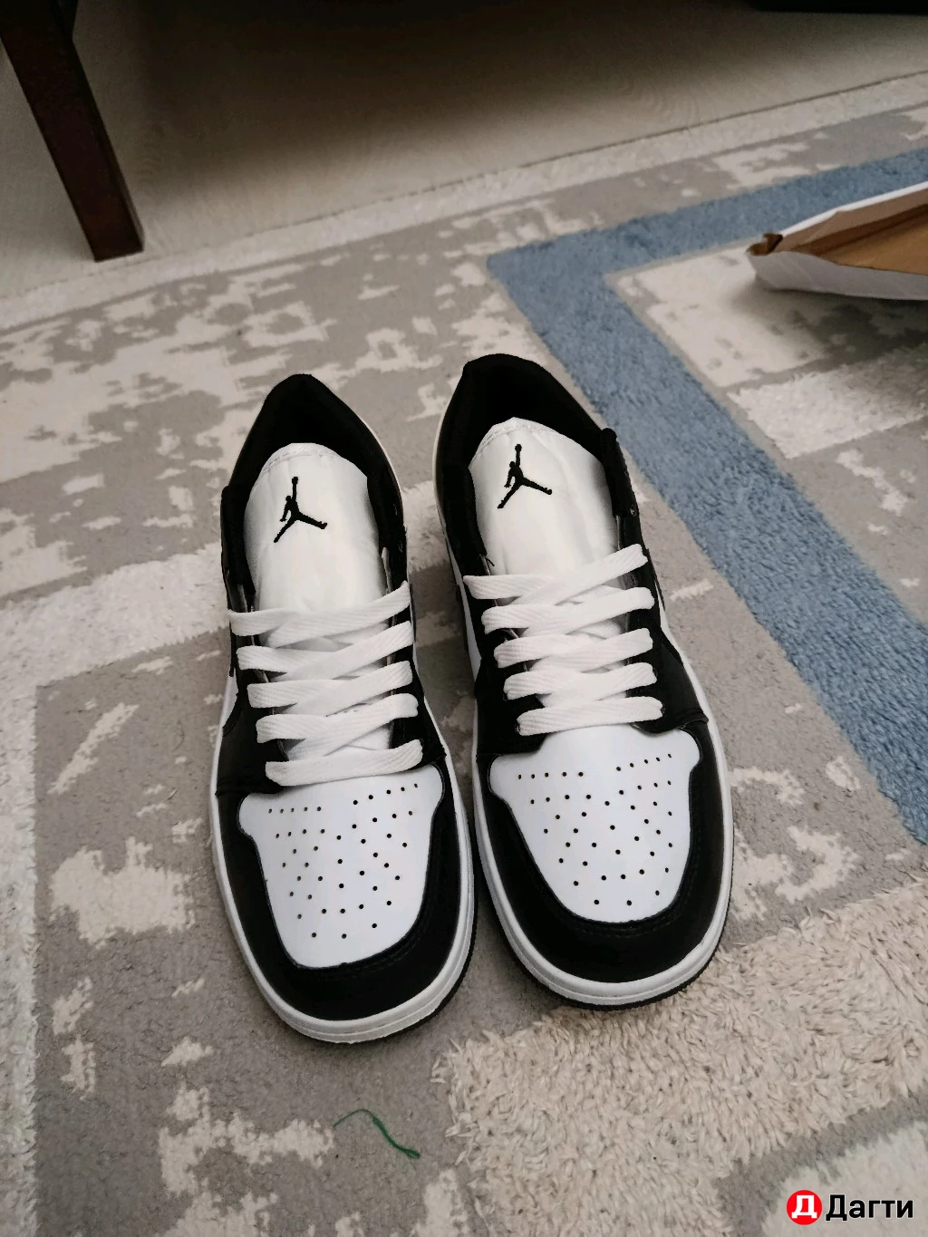 Кроссовки Nike