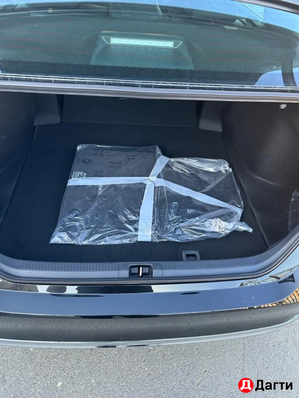 Toyota Camry, 2023 года