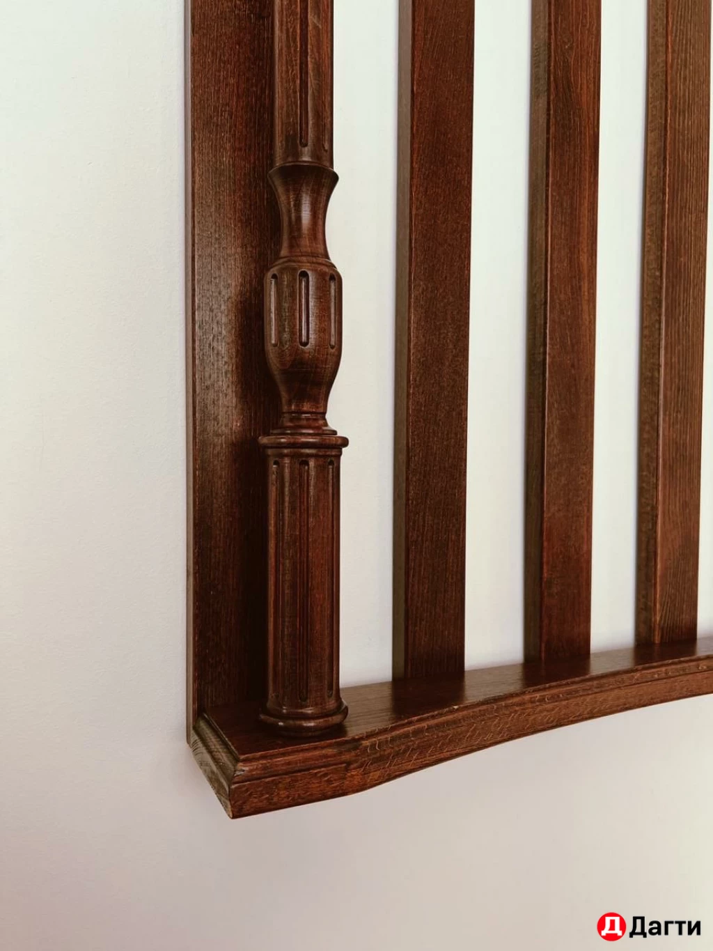 Вешалки настенные.