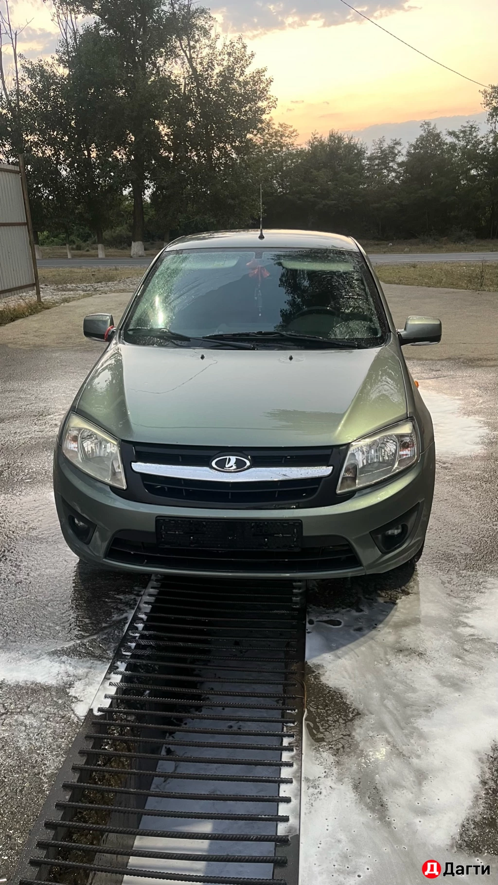 LADA (ВАЗ) Granta, 2013 года