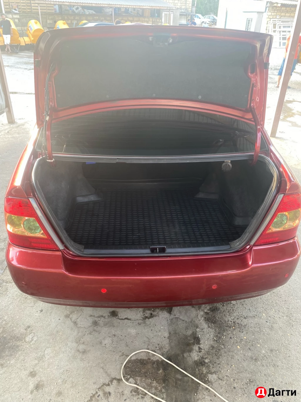 Toyota Corolla, 2005 года