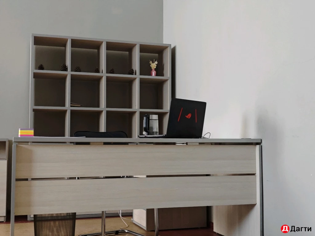 Менеджер в офис