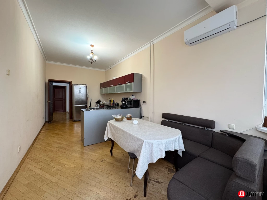 Квартира, 3 комнаты, 108 м², Агент