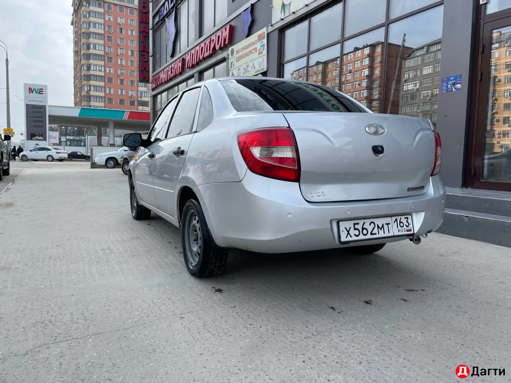 LADA (ВАЗ) Granta, 2013 года