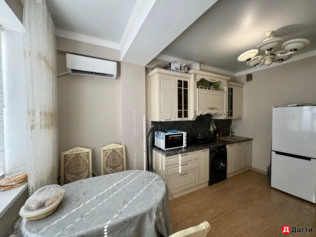 Квартира, 2 комнаты, 40 м², Агент