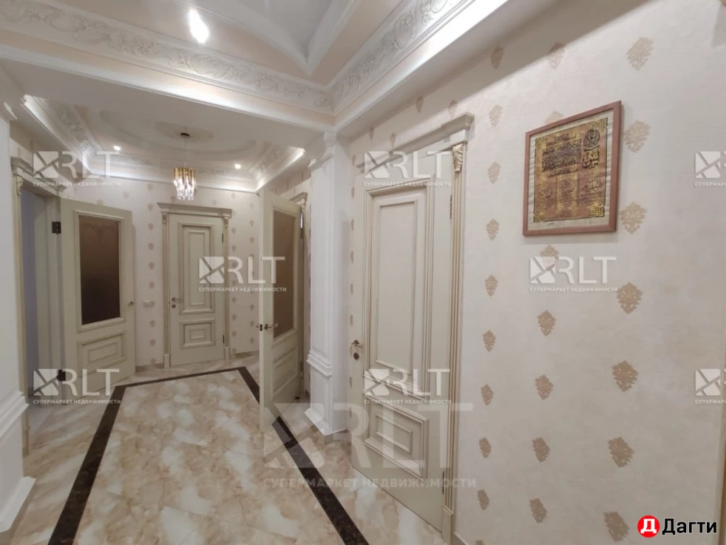 Квартира, 3 комнаты, 125 м², Агент