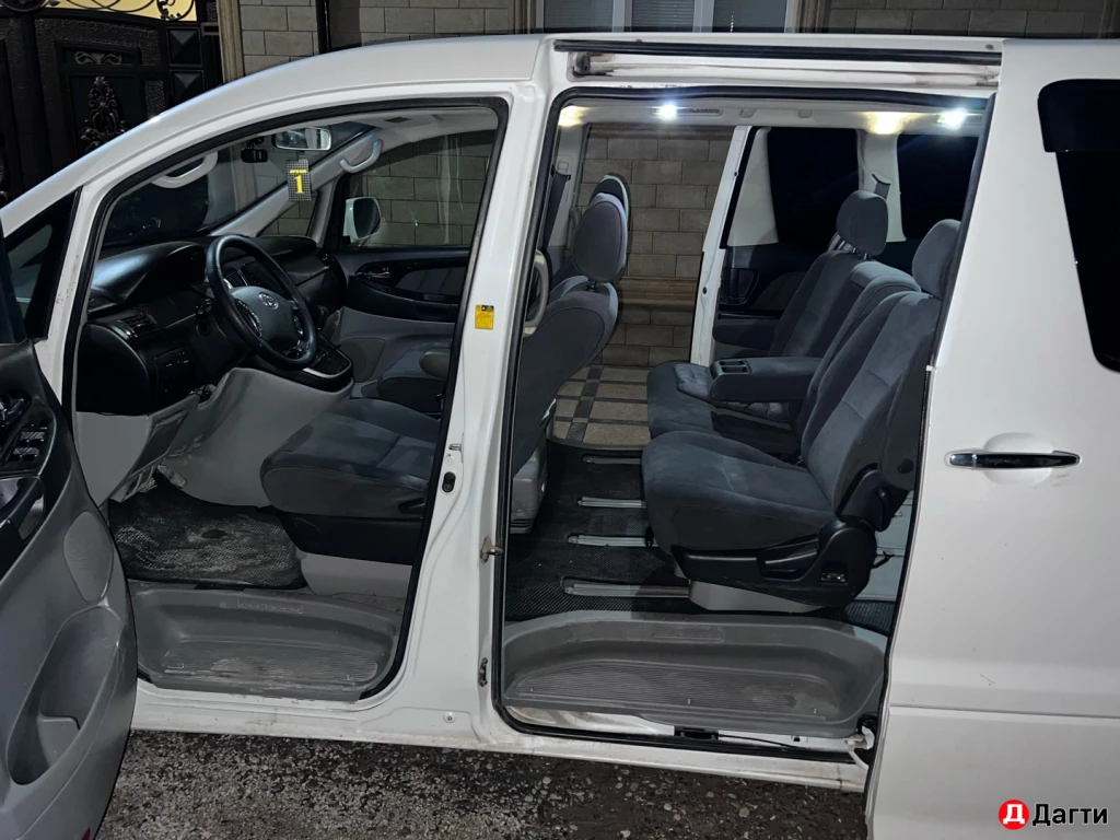 Toyota Alphard, 2005 года