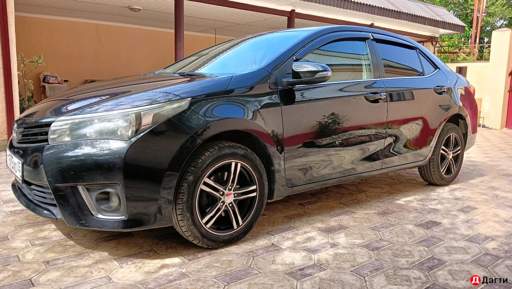 Toyota Corolla, 2013 года