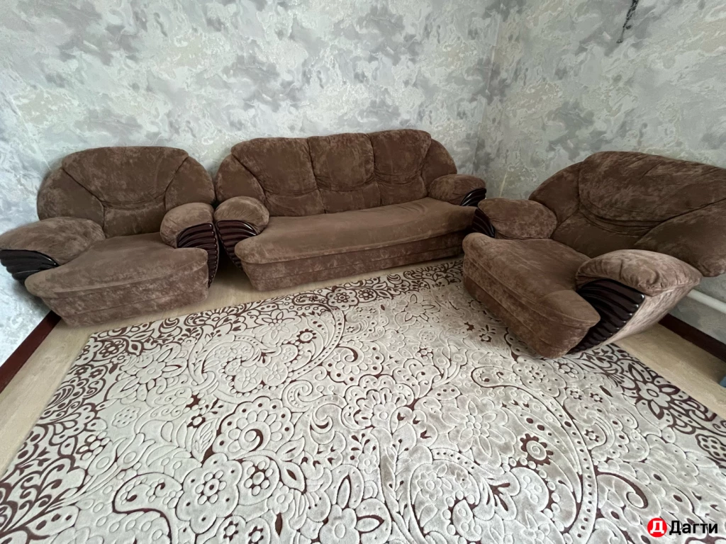 Диван и кресла