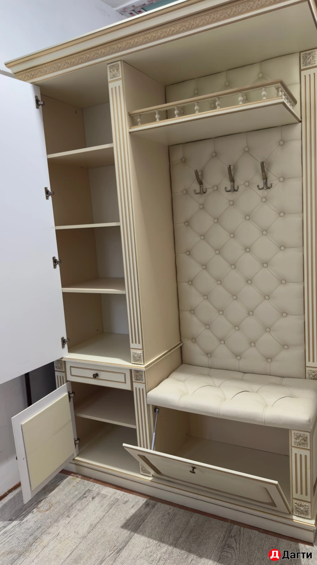 Шкаф для прихожей
