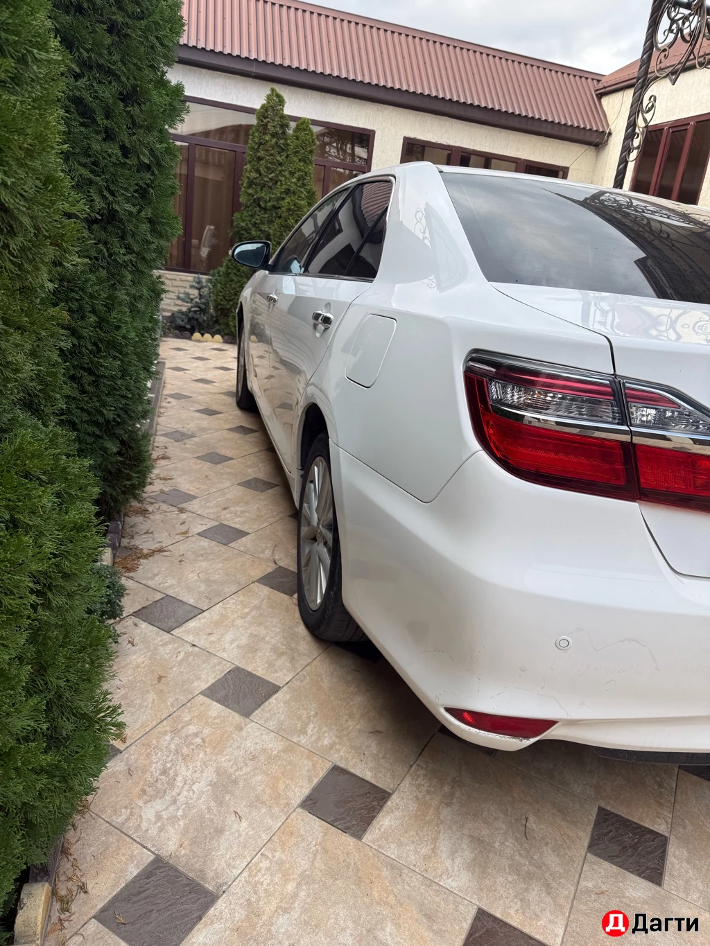 Toyota Camry, 2015 года