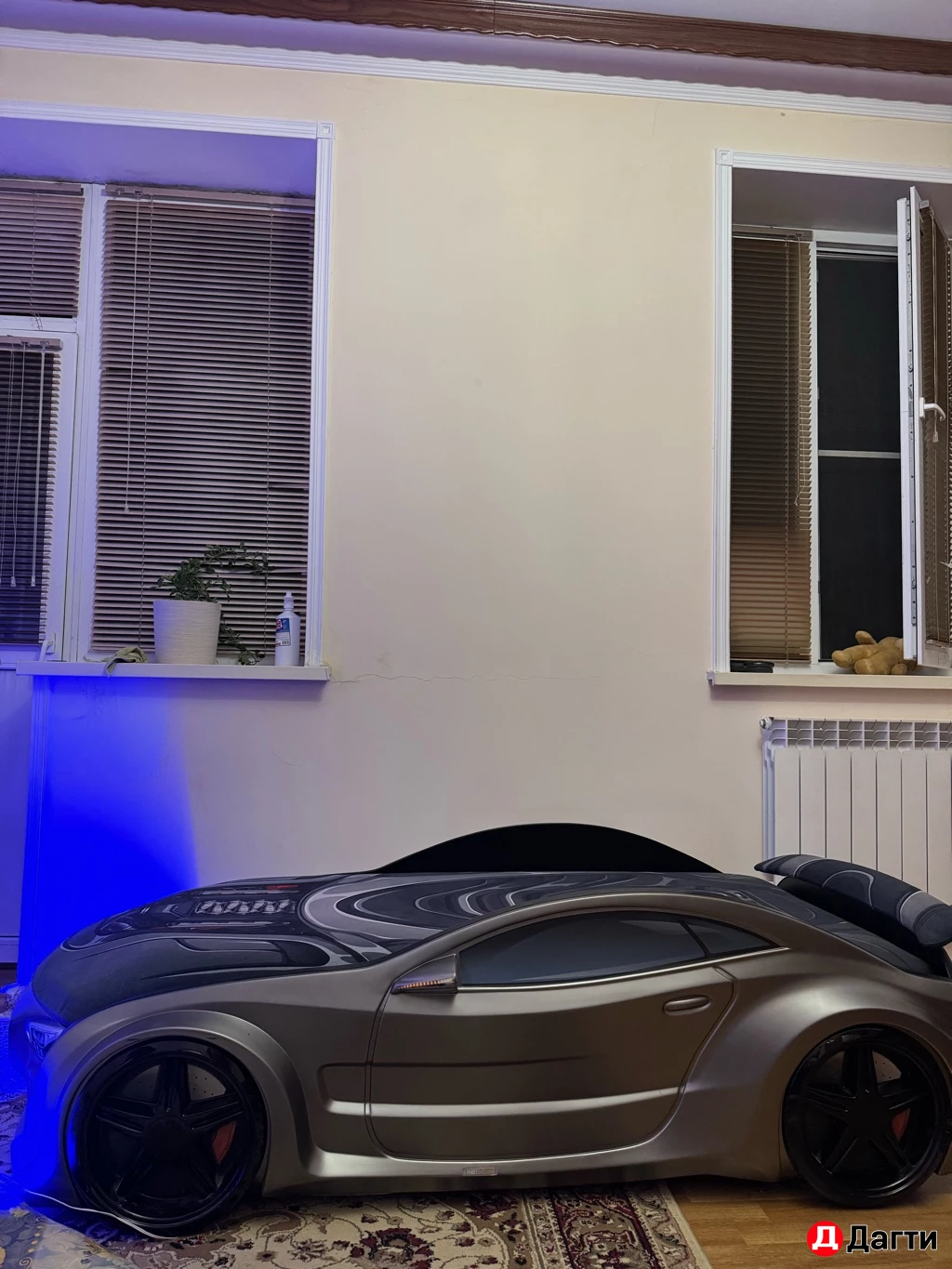 Кровать машина