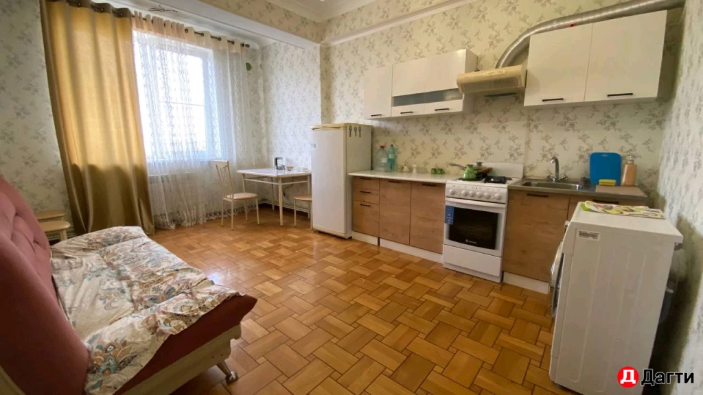 Квартира, 3 комнаты, 80 м²
