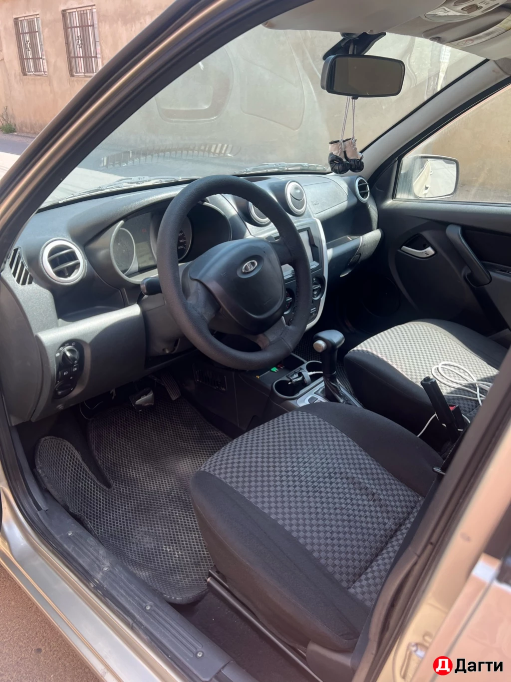 LADA (ВАЗ) Granta, 2013 года