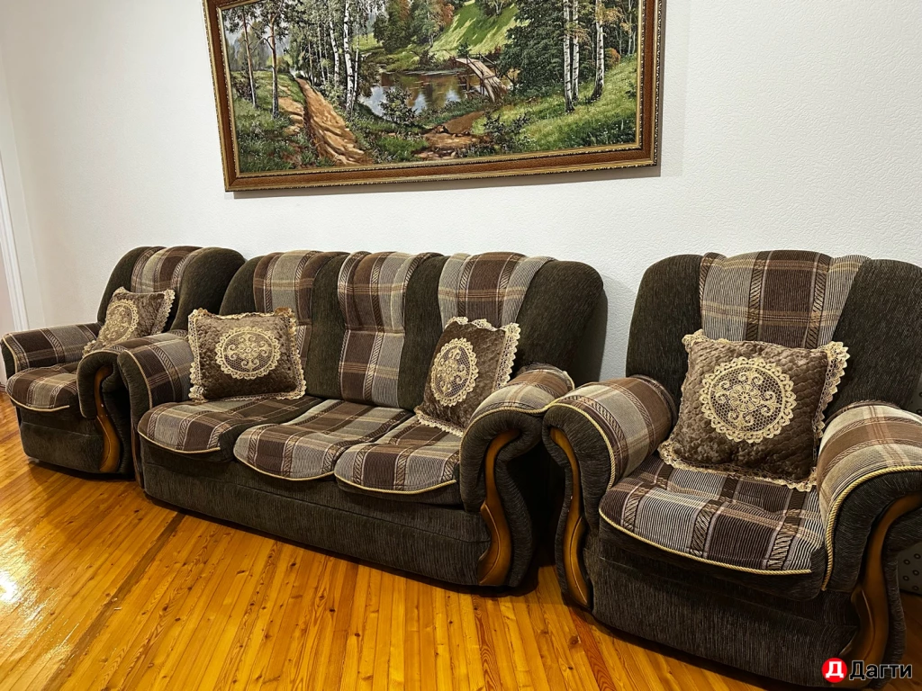 Диван с креслами
