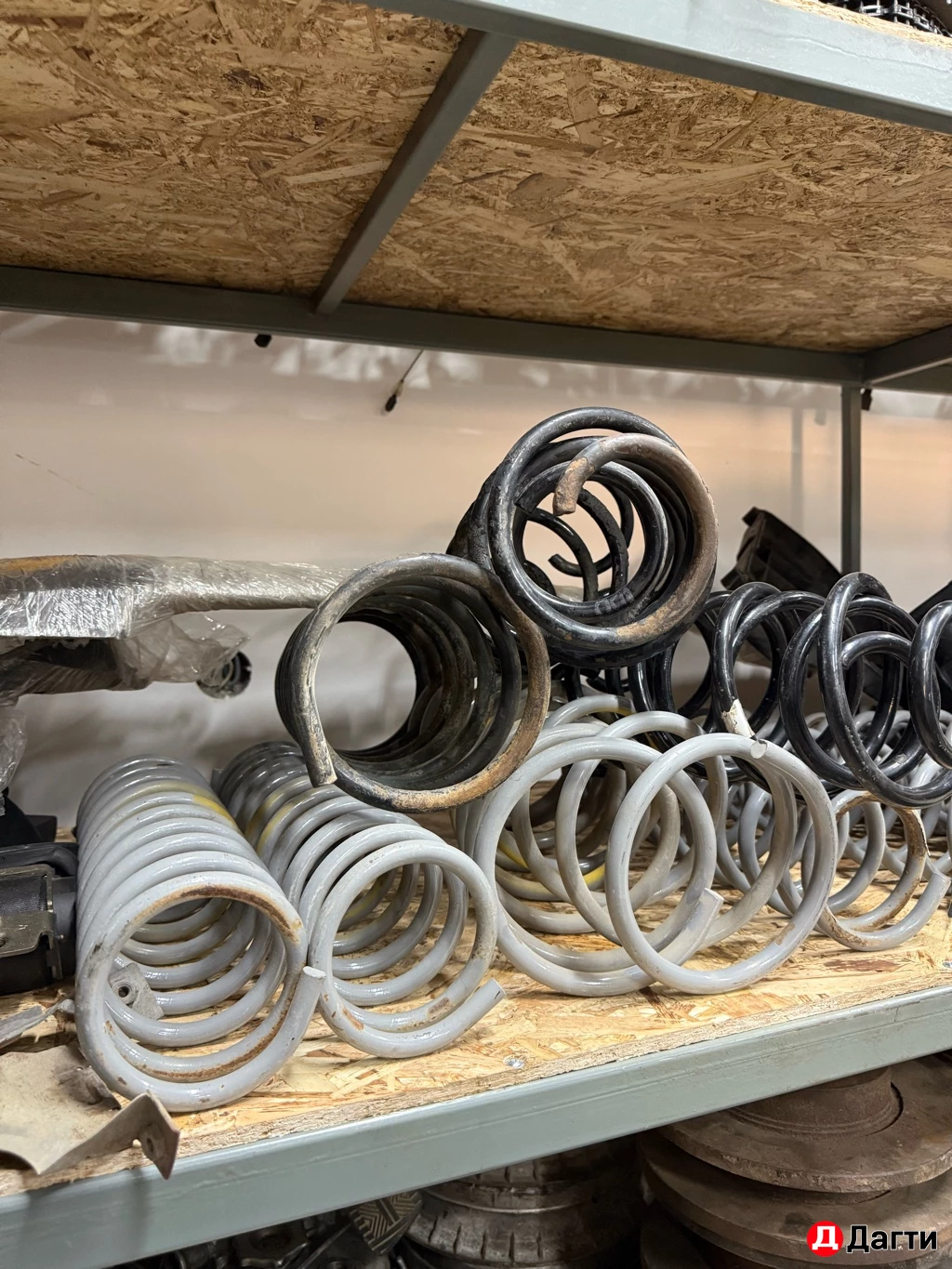 Автозапчасти б/у и новые на Российские автомобили