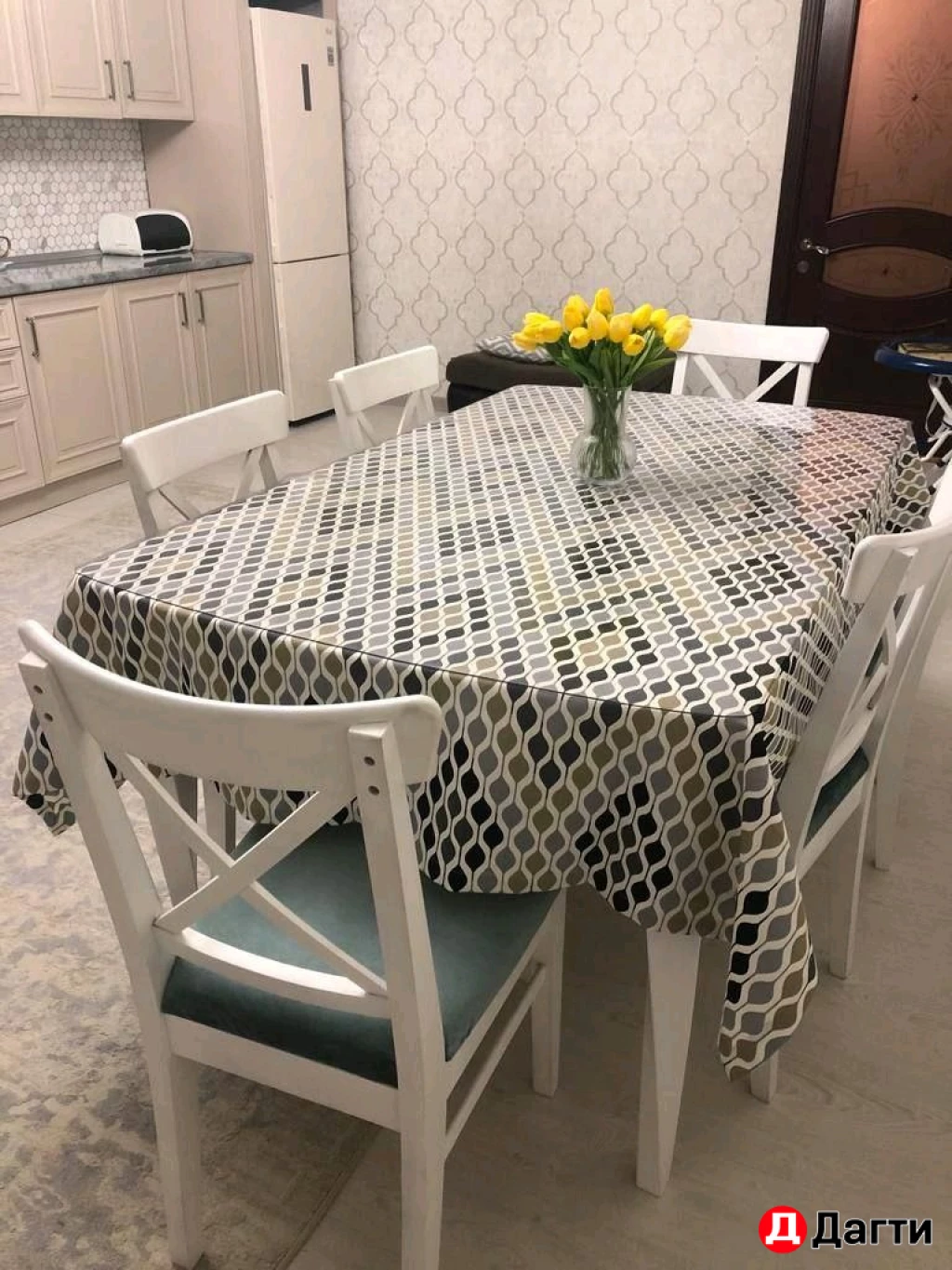 Скатерть их водоотталкивающей ткани