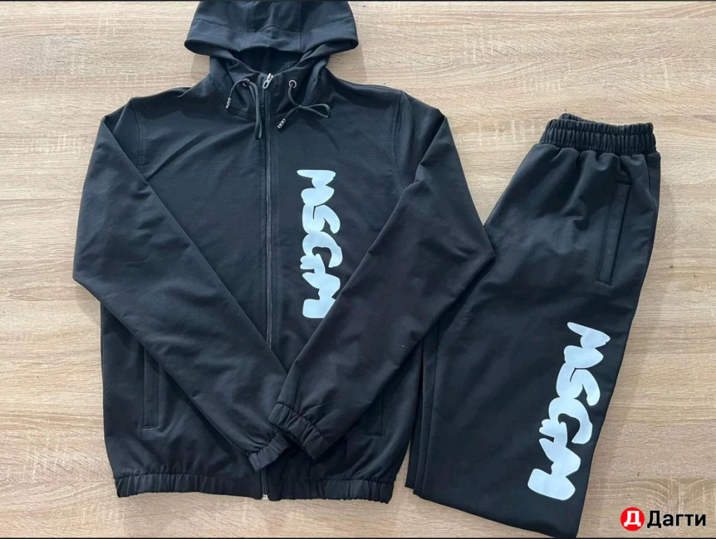 Мастерка и штаны