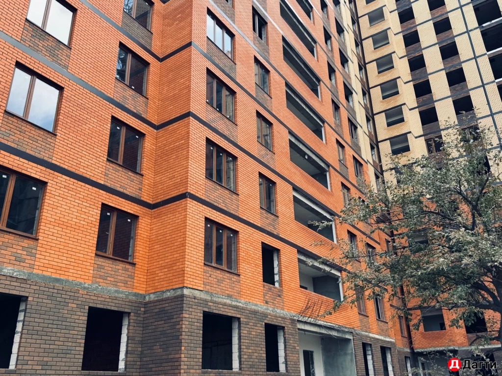 Квартира, 2 комнаты, 77 м², Агент