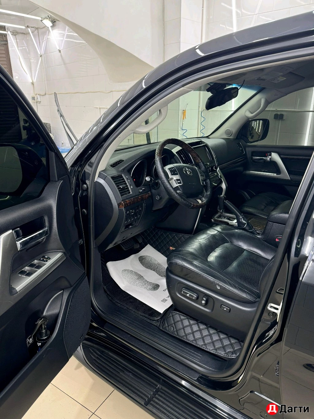 Toyota Land Cruiser, 2013 года