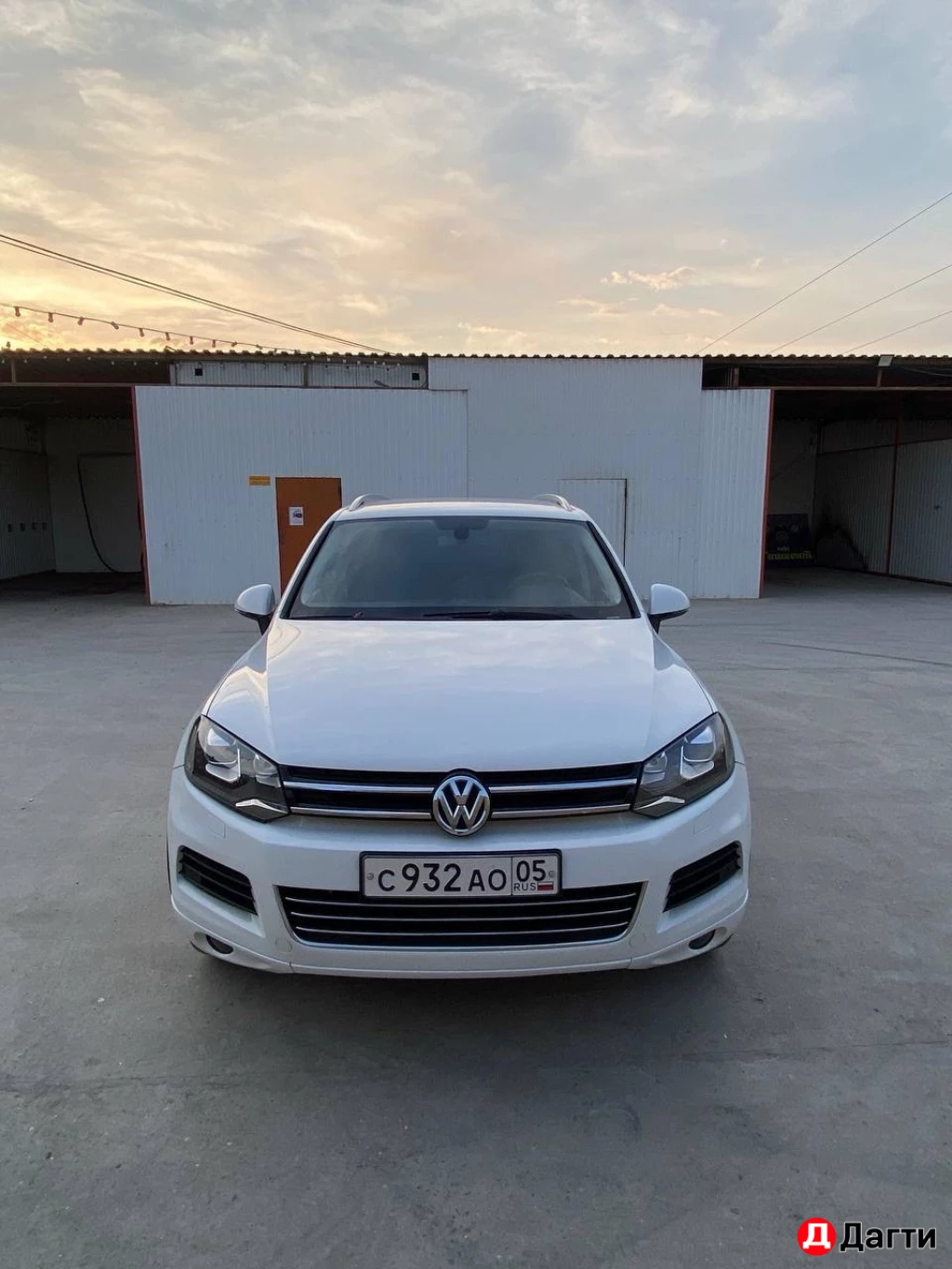 Volkswagen Touareg, 2012 года