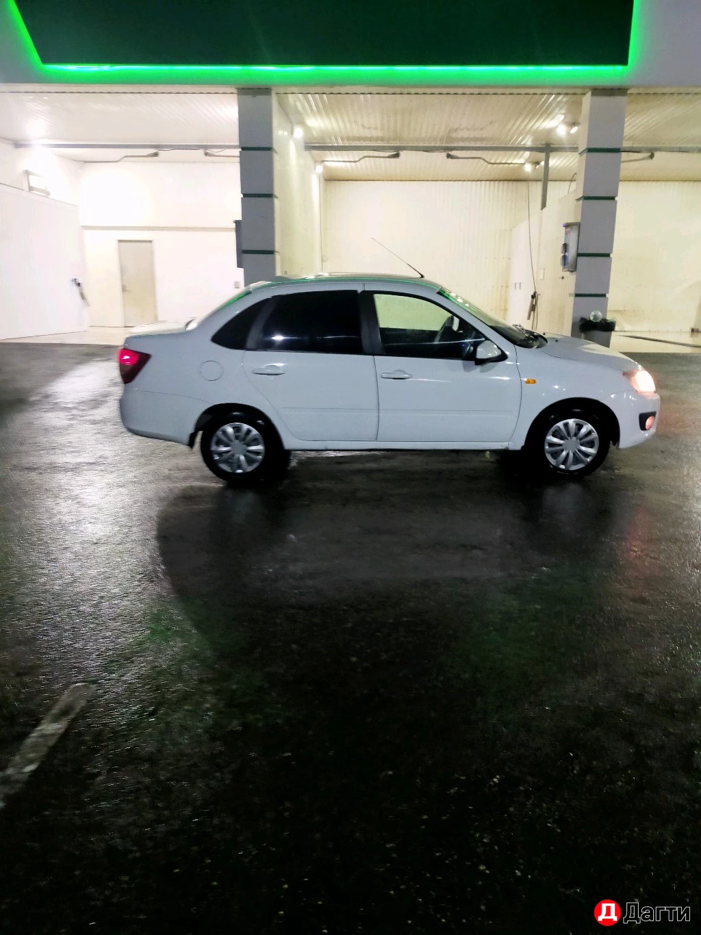 LADA (ВАЗ) Granta, 2013 года