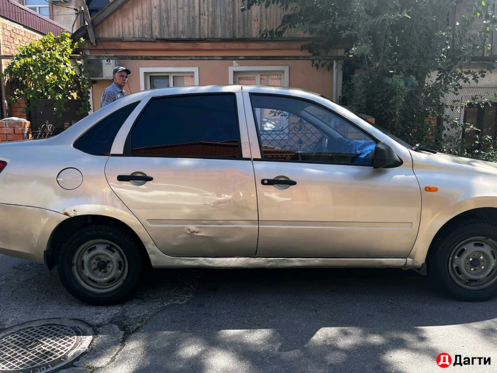 LADA (ВАЗ) Granta, 2013 года