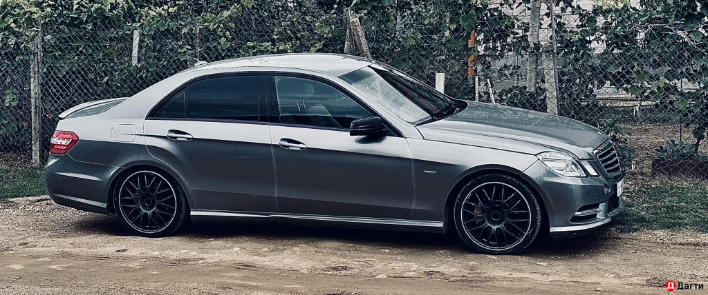 Mercedes-Benz E-Класс AMG, 2011 года