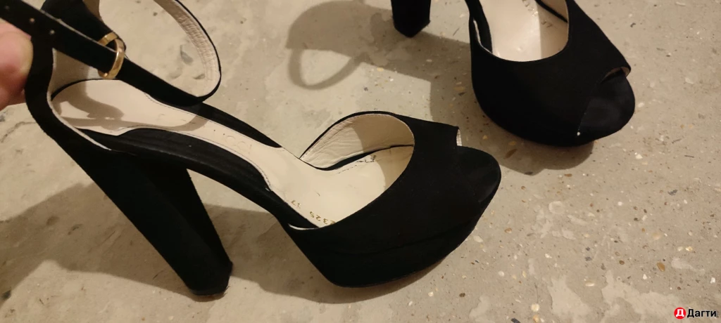 Замшевая обувь размер 37