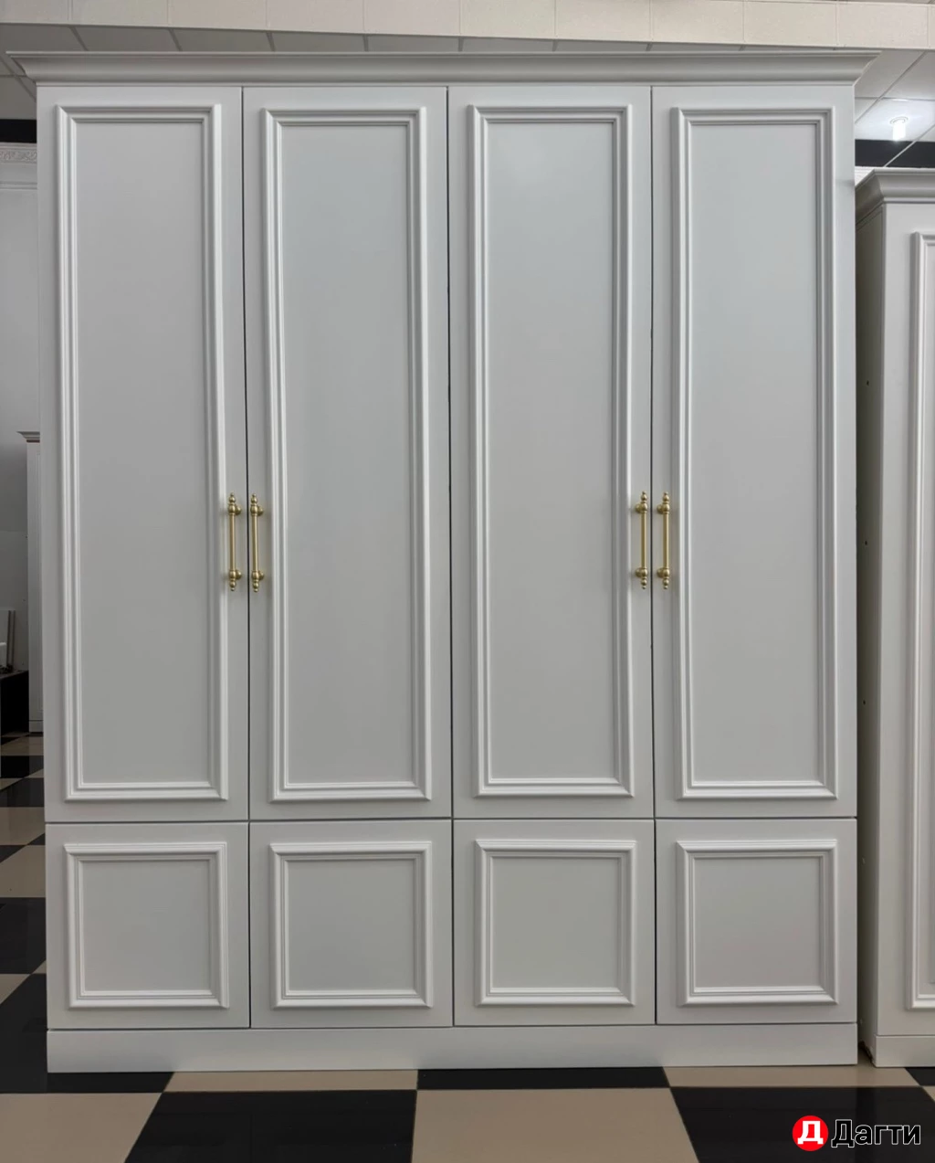 Распашные шкафы