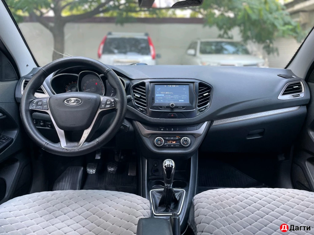 LADA (ВАЗ) Vesta, 2017 года