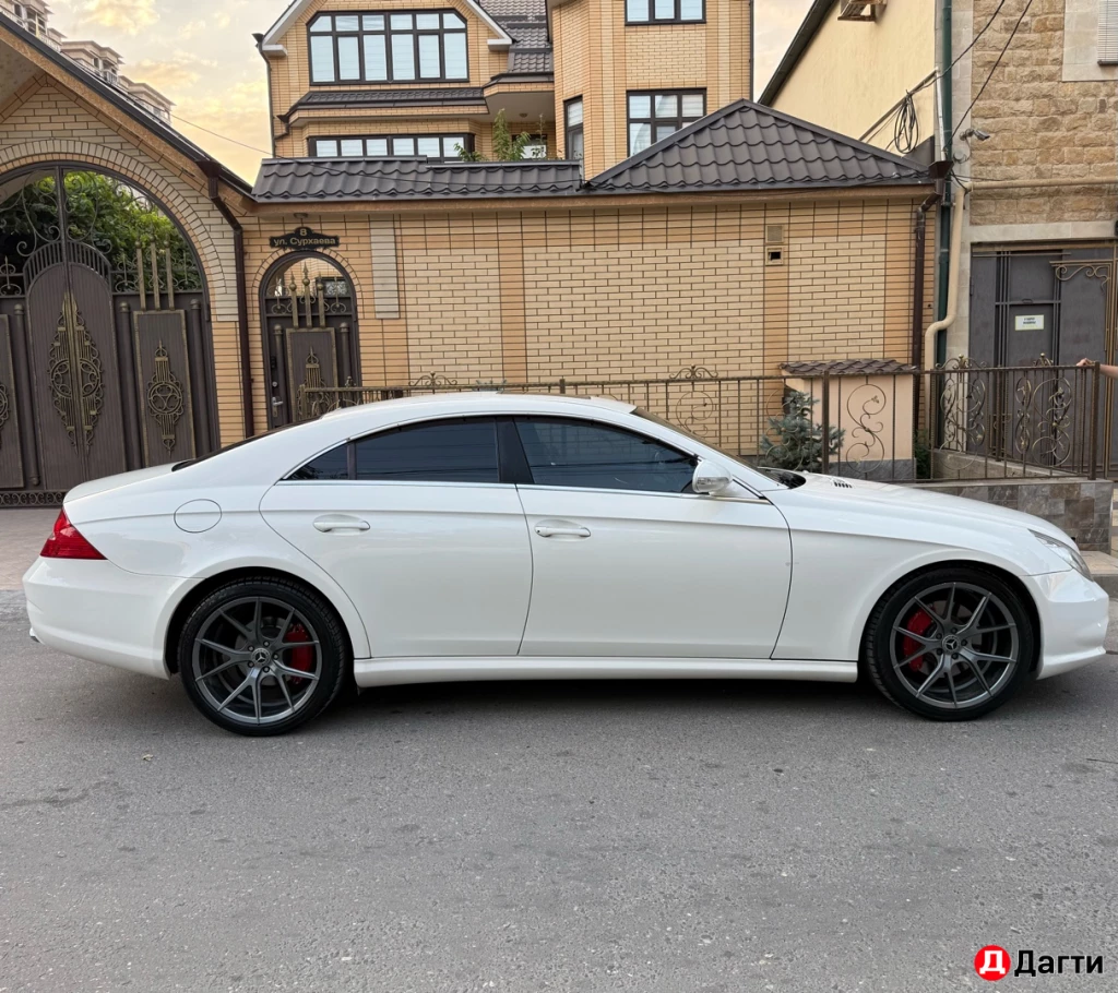 Mercedes-Benz CLS, 2005 года
