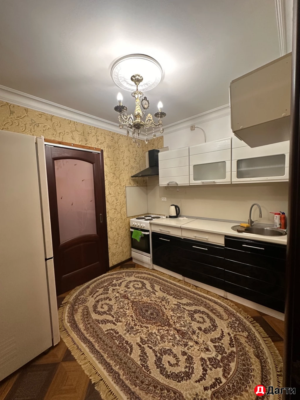 Квартира, 3 комнаты, 75 м²