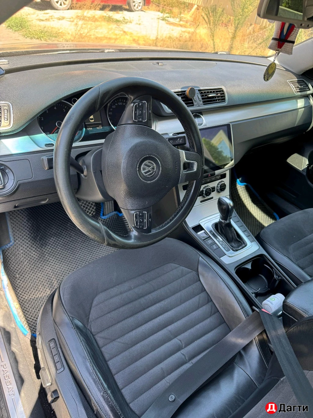 Volkswagen Passat, 2011 года