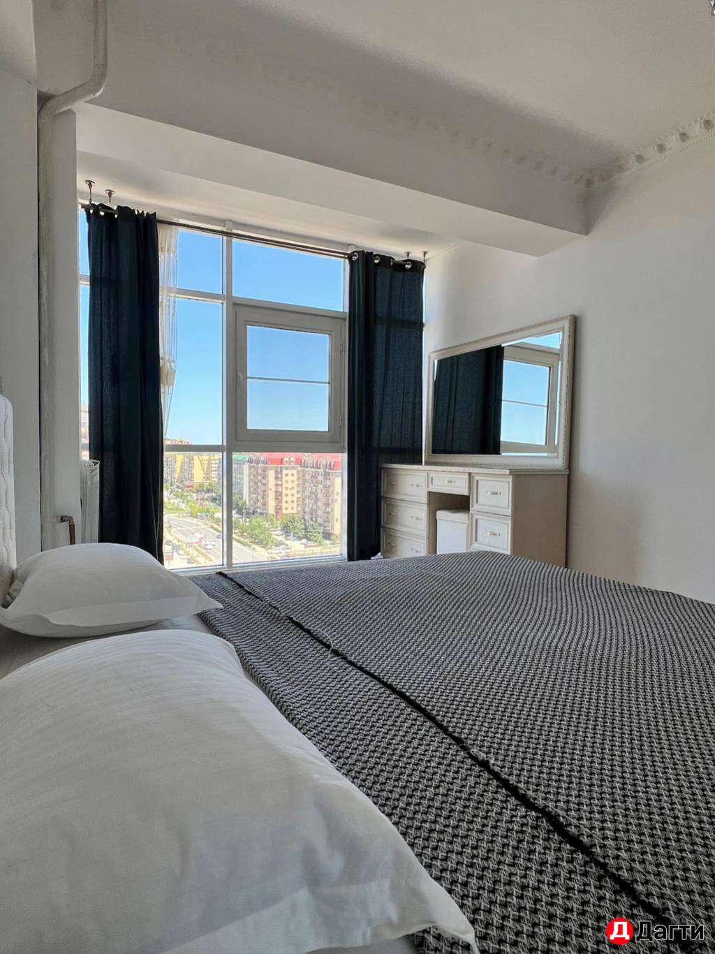 Квартира, 2 комнаты, 57 м²