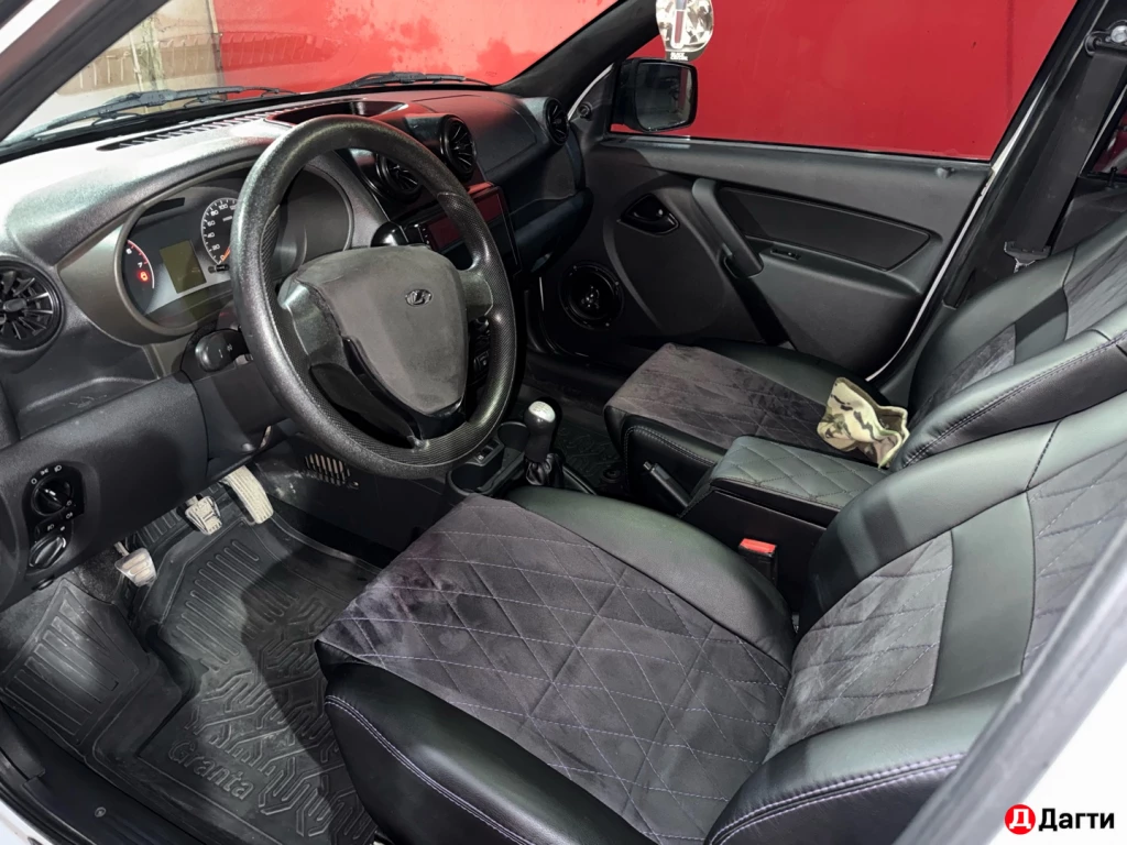 LADA (ВАЗ) Granta, 2012 года