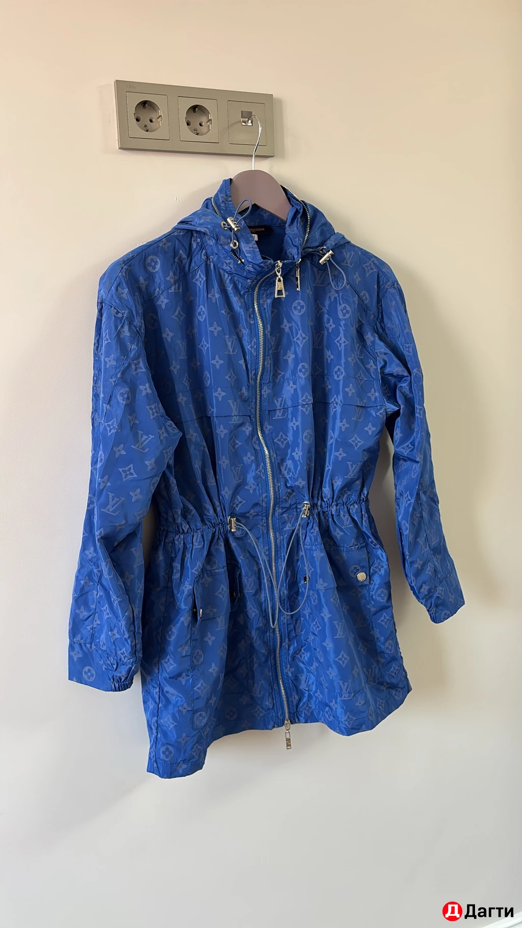 Женская Ветровка